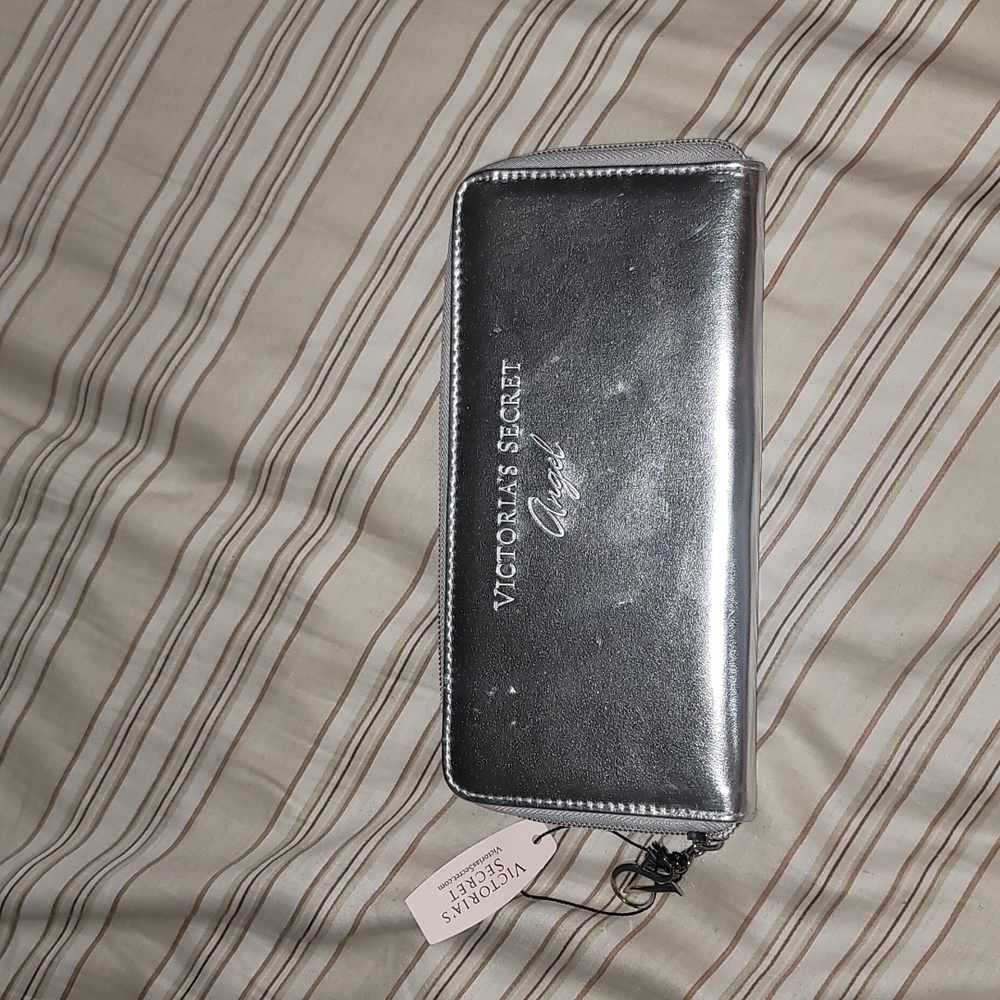 VS silver full size wallet